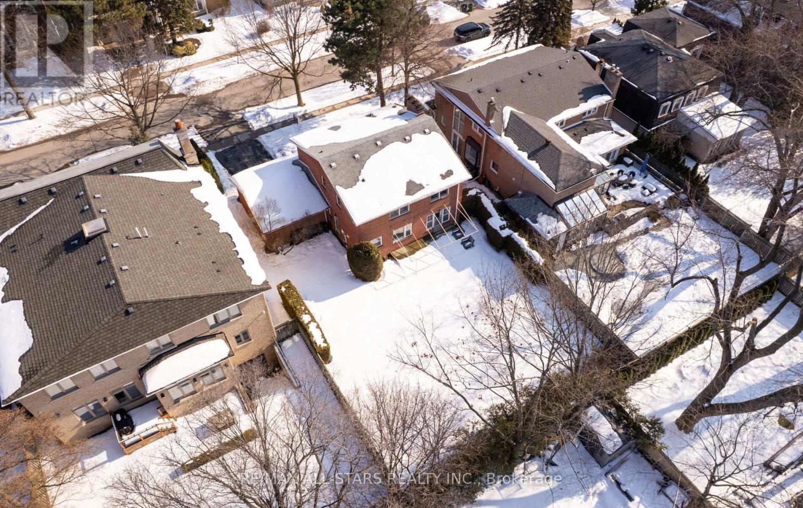 28 Montressor Drive, Toronto, Ontario  M2P 1Z1 - Photo 48 - C12838126