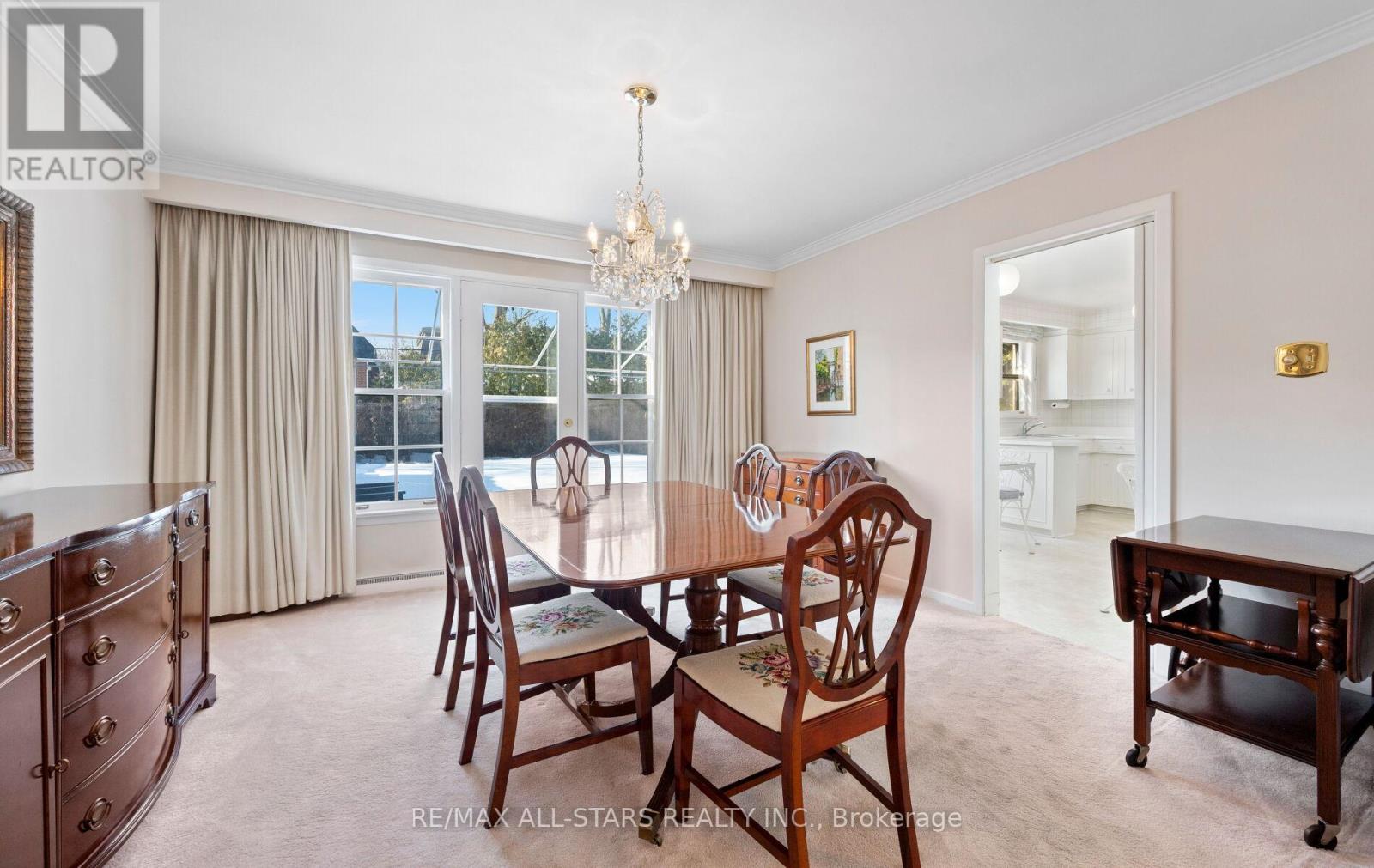 28 Montressor Drive, Toronto, Ontario  M2P 1Z1 - Photo 9 - C12838126