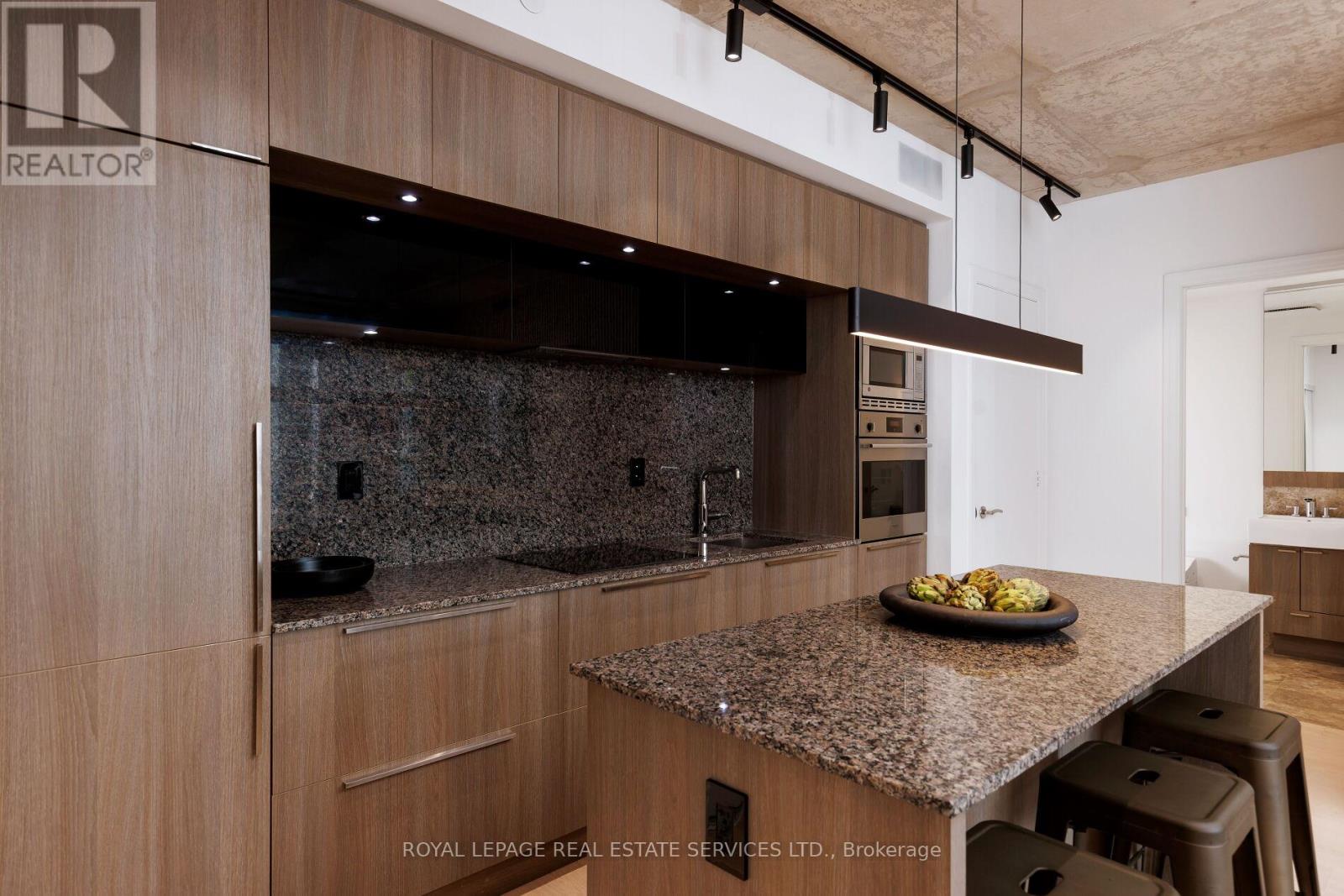 2301 - 88 Blue Jays Way, Toronto, Ontario  M5V 0L7 - Photo 17 - C12838188