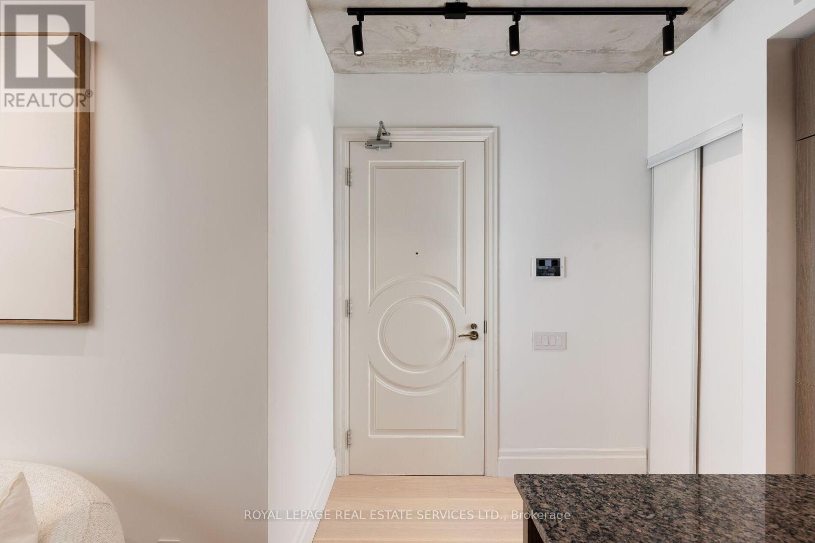 2301 - 88 Blue Jays Way, Toronto, Ontario  M5V 0L7 - Photo 7 - C12838188