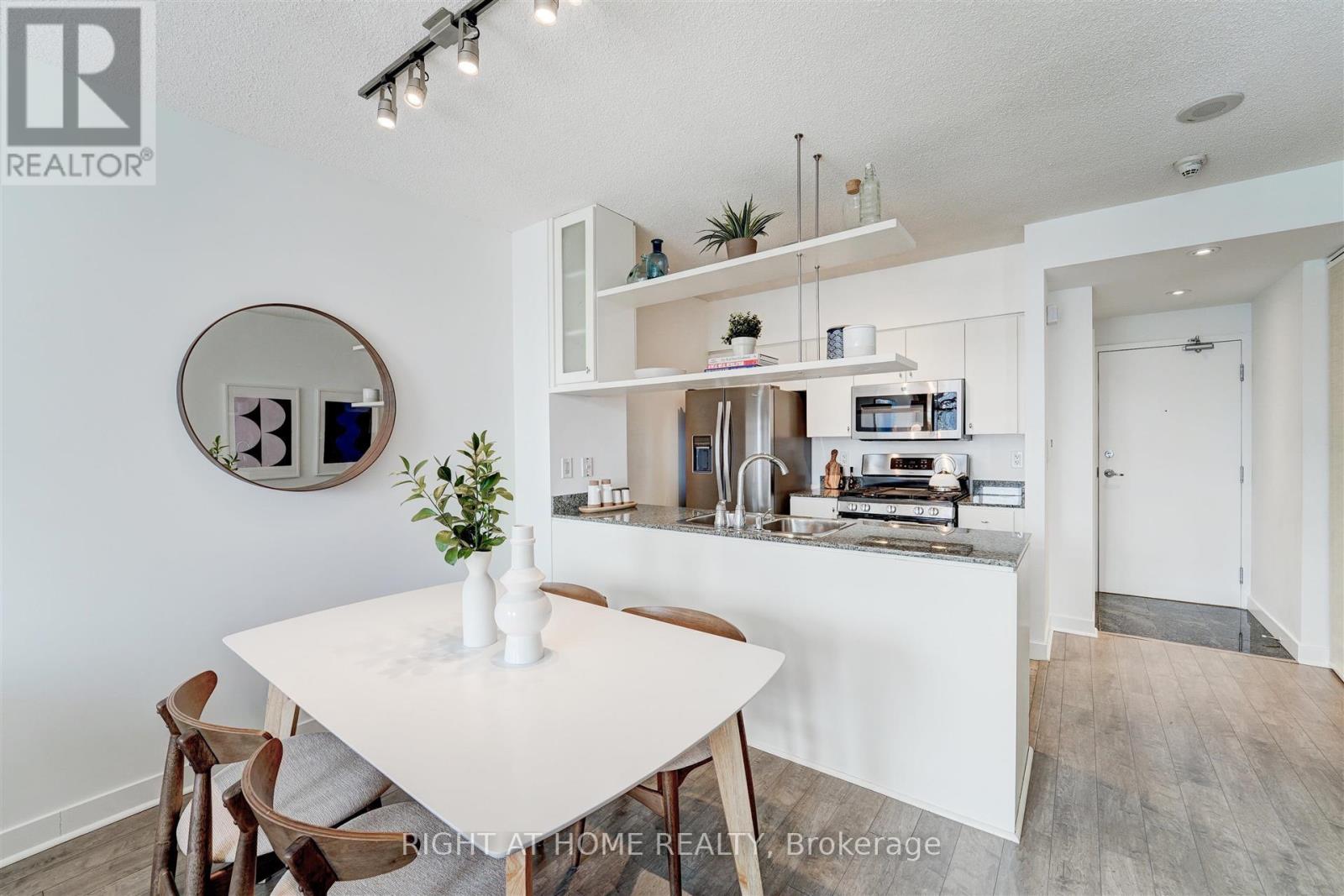 2001 - 10 Navy Wharf Court, Toronto, Ontario  M5V 3V2 - Photo 12 - C12838222