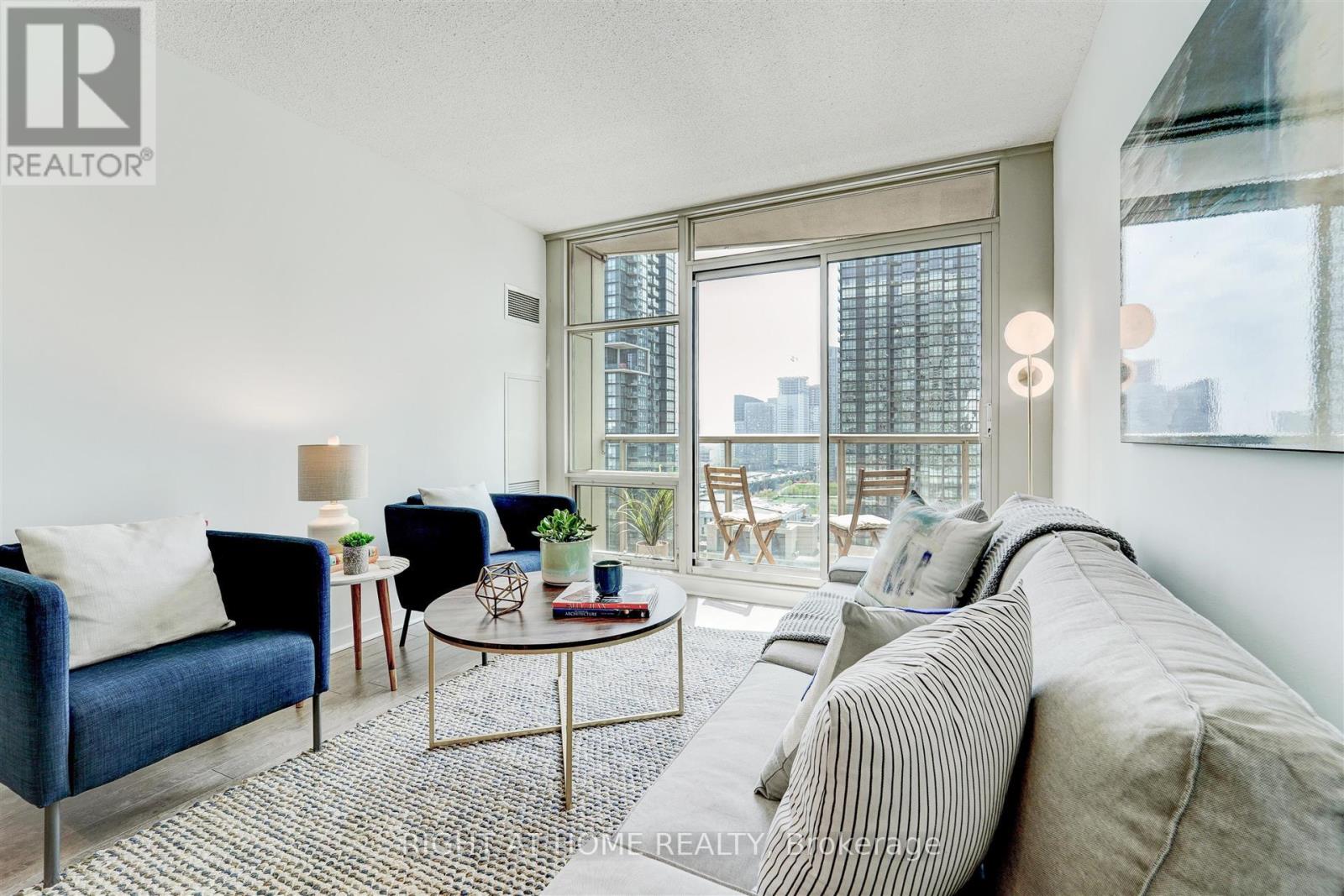 2001 - 10 Navy Wharf Court, Toronto, Ontario  M5V 3V2 - Photo 7 - C12838222