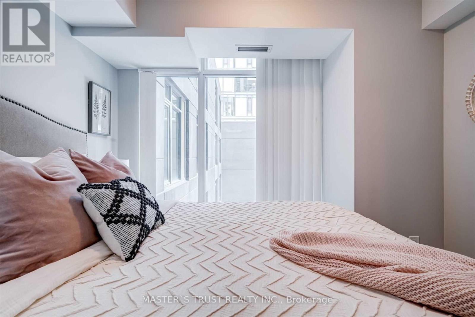 731 - 525 Adelaide Street W, Toronto (Waterfront Communities), Ontario  M5V 0N7 - Photo 9 - C12838306