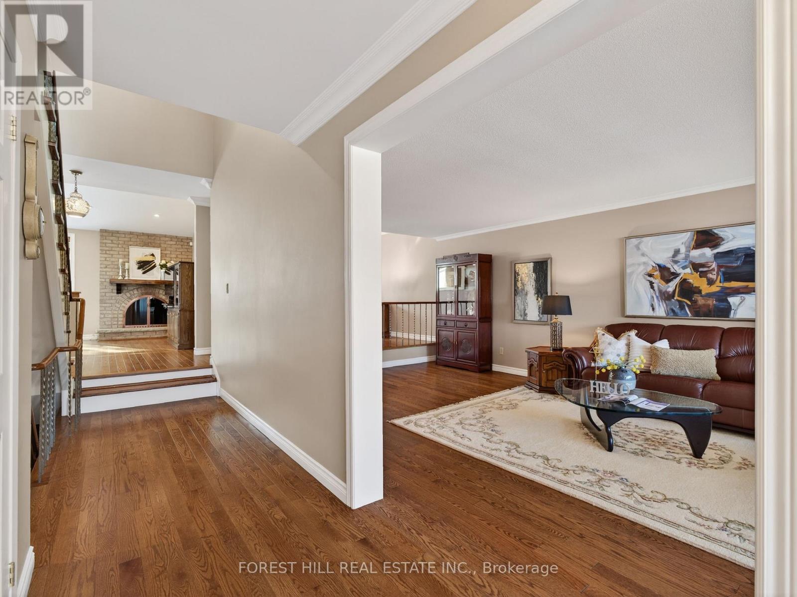 694 Conacher Drive, Toronto, Ontario  M2M 3N6 - Photo 5 - C12838330