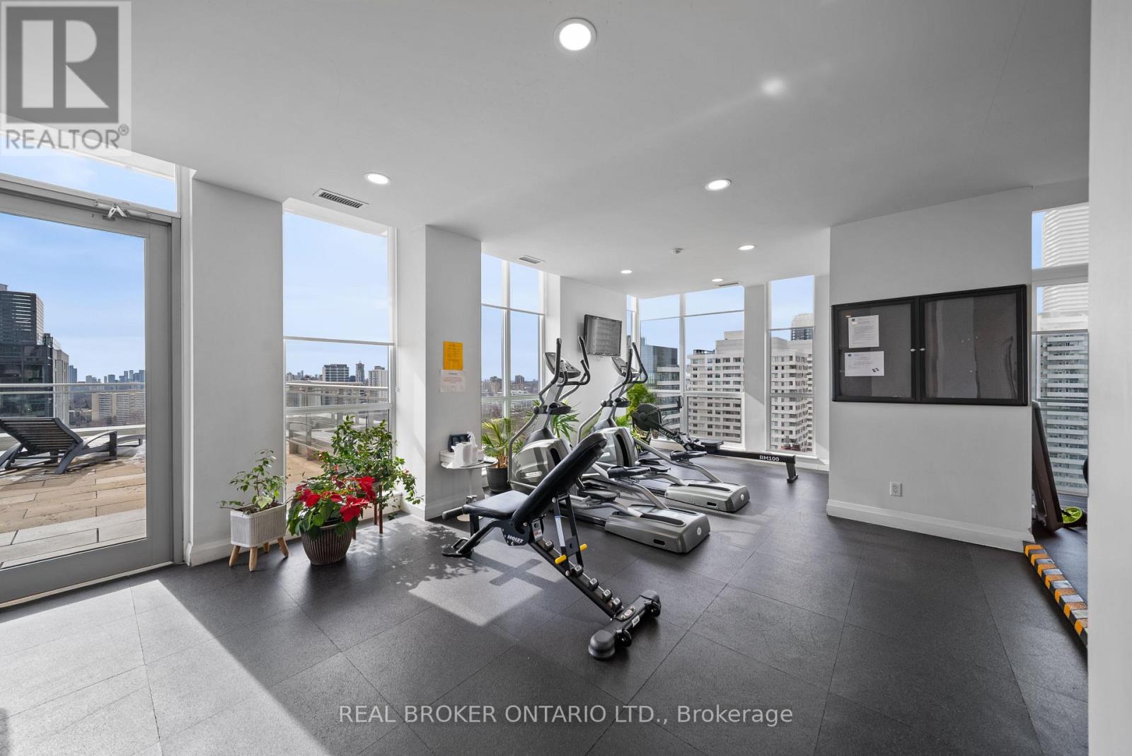 1305 - 83 Redpath Avenue, Toronto, Ontario  M4S 0A2 - Photo 23 - C12838388