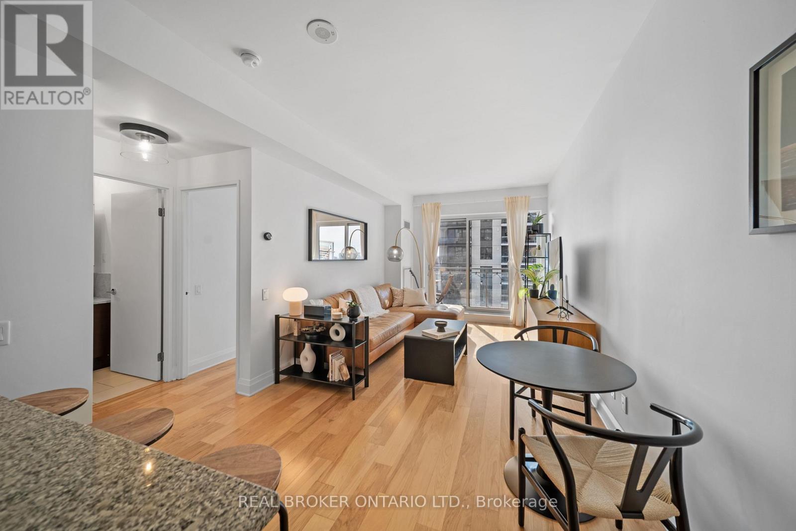 1305 - 83 Redpath Avenue, Toronto, Ontario  M4S 0A2 - Photo 4 - C12838388