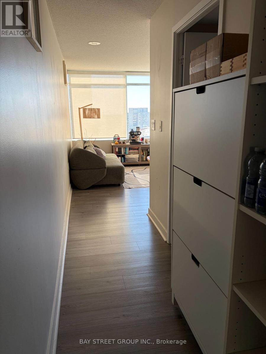 909 - 25 Telegram Mews, Toronto (Waterfront Communities), Ontario  M5V 3Z1 - Photo 8 - C12838396