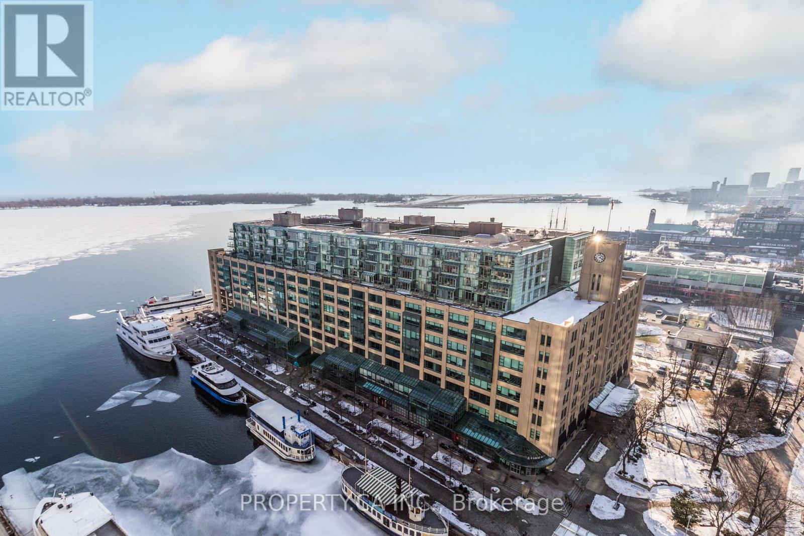 2212 - 77 Harbour Square, Toronto, Ontario  M5J 2S2 - Photo 23 - C12838438