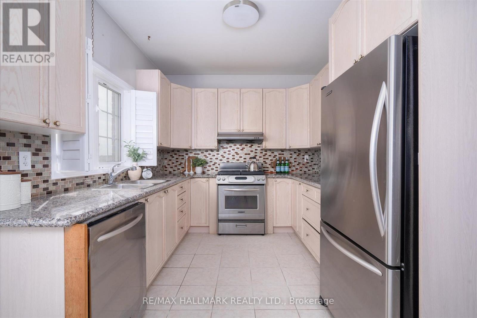 35 Haskell Avenue, Ajax, Ontario L1T 4Y8 - Photo 19 - E12834296