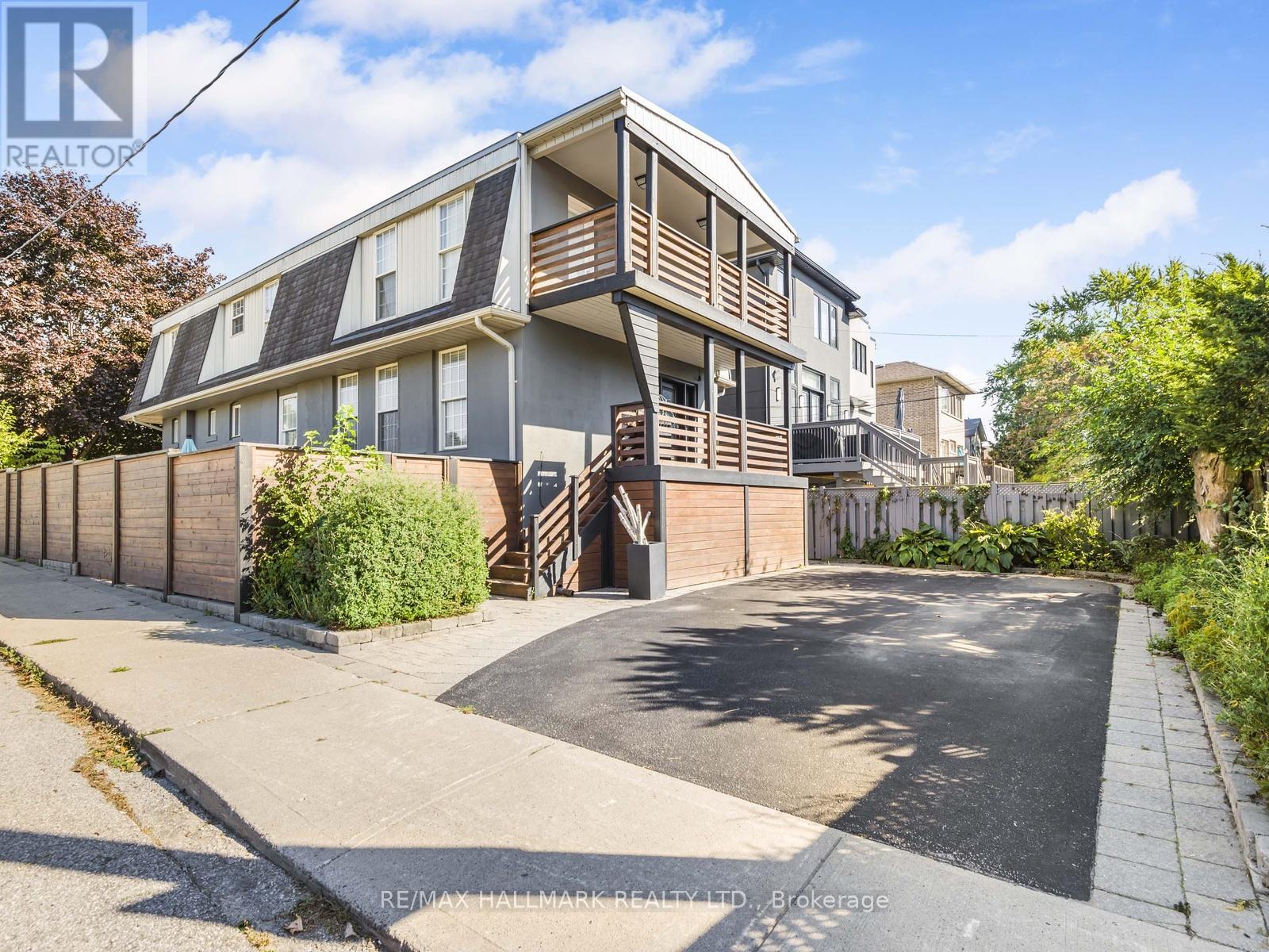 90 Leroy Avenue, Toronto, Ontario  M4J 4G8 - Photo 1 - E12838260