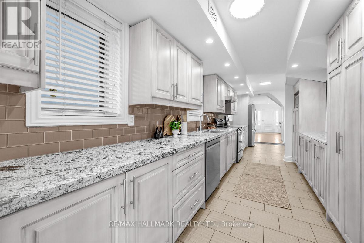 90 Leroy Avenue, Toronto, Ontario  M4J 4G8 - Photo 12 - E12838260