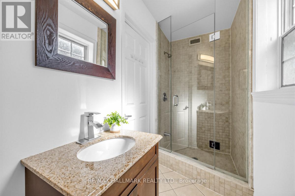 90 Leroy Avenue, Toronto, Ontario  M4J 4G8 - Photo 32 - E12838260