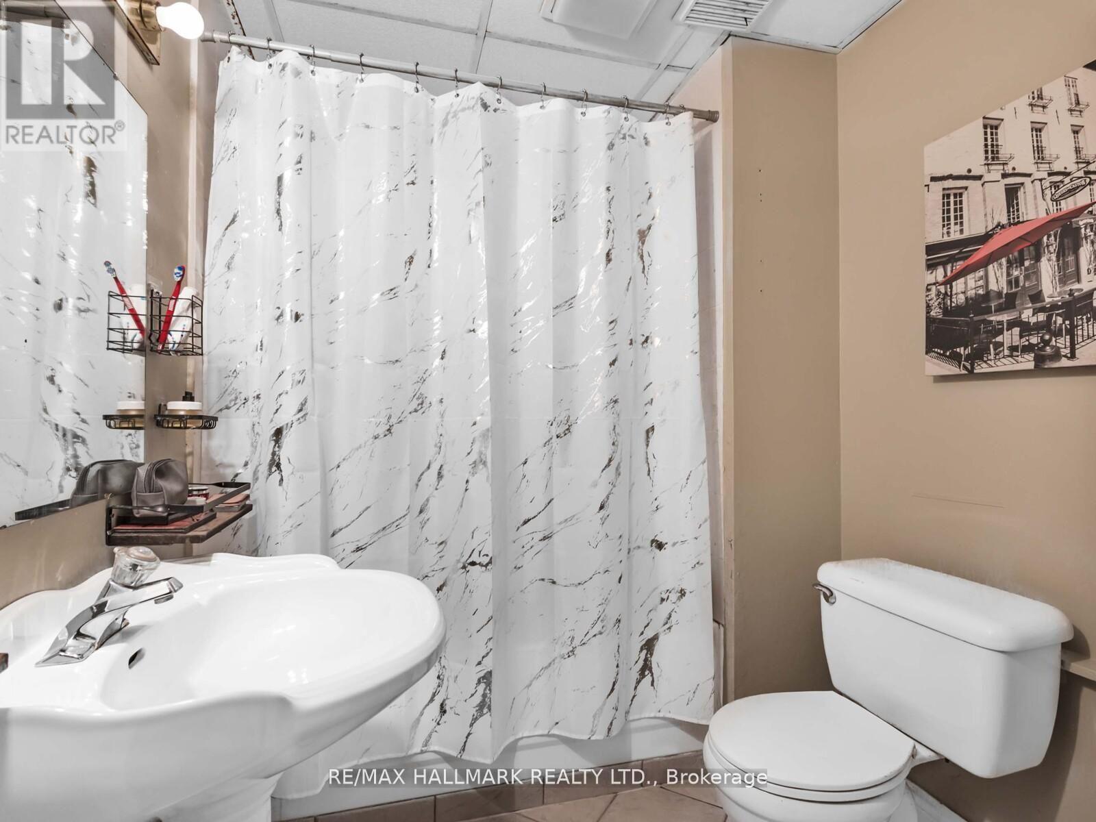 90 Leroy Avenue, Toronto, Ontario  M4J 4G8 - Photo 37 - E12838260