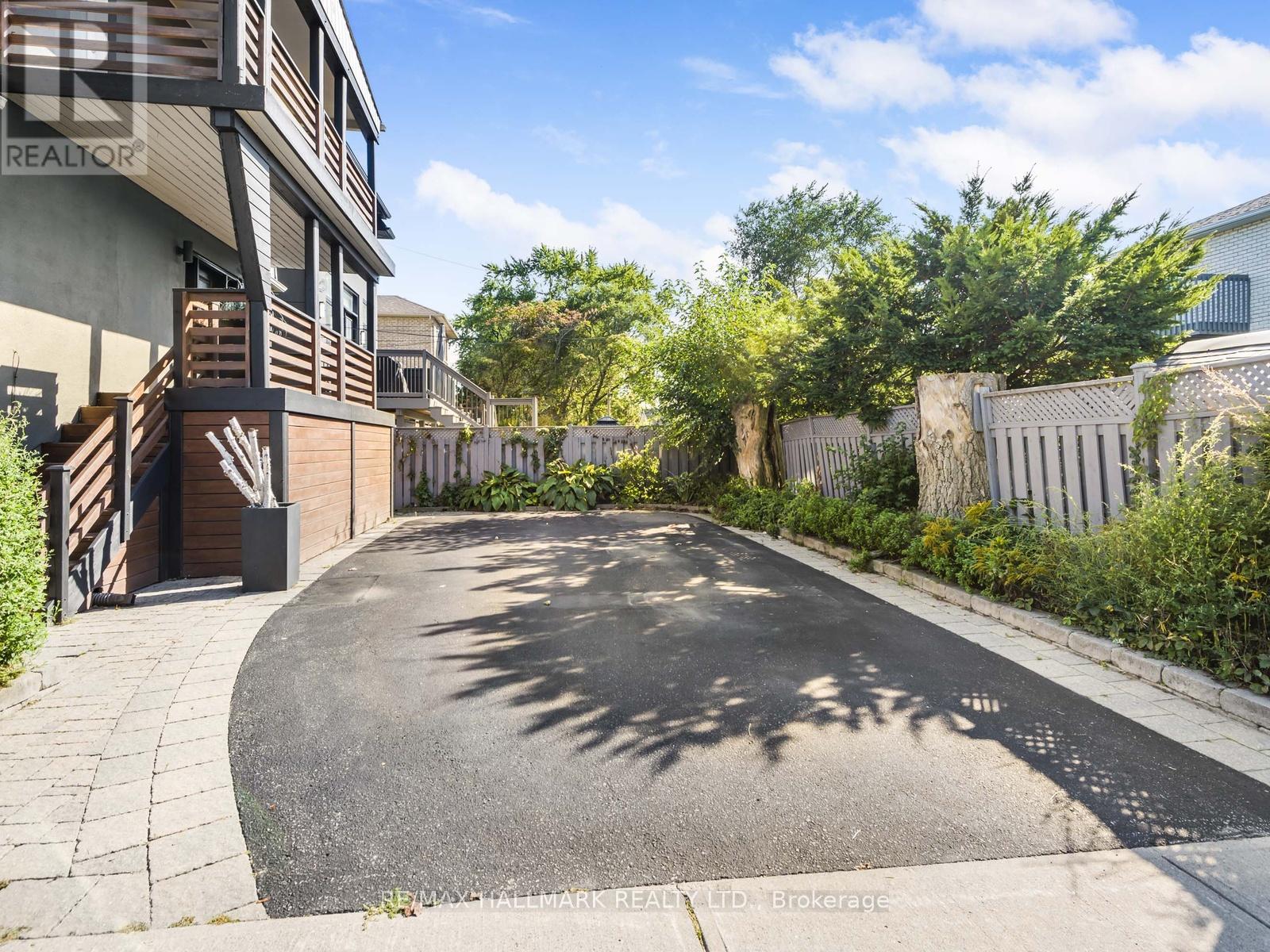 90 Leroy Avenue, Toronto, Ontario  M4J 4G8 - Photo 38 - E12838260