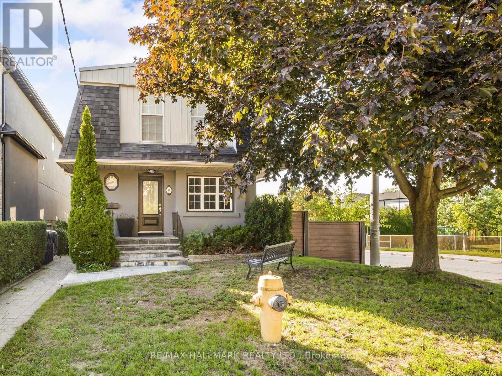 90 Leroy Avenue, Toronto, Ontario  M4J 4G8 - Photo 39 - E12838260