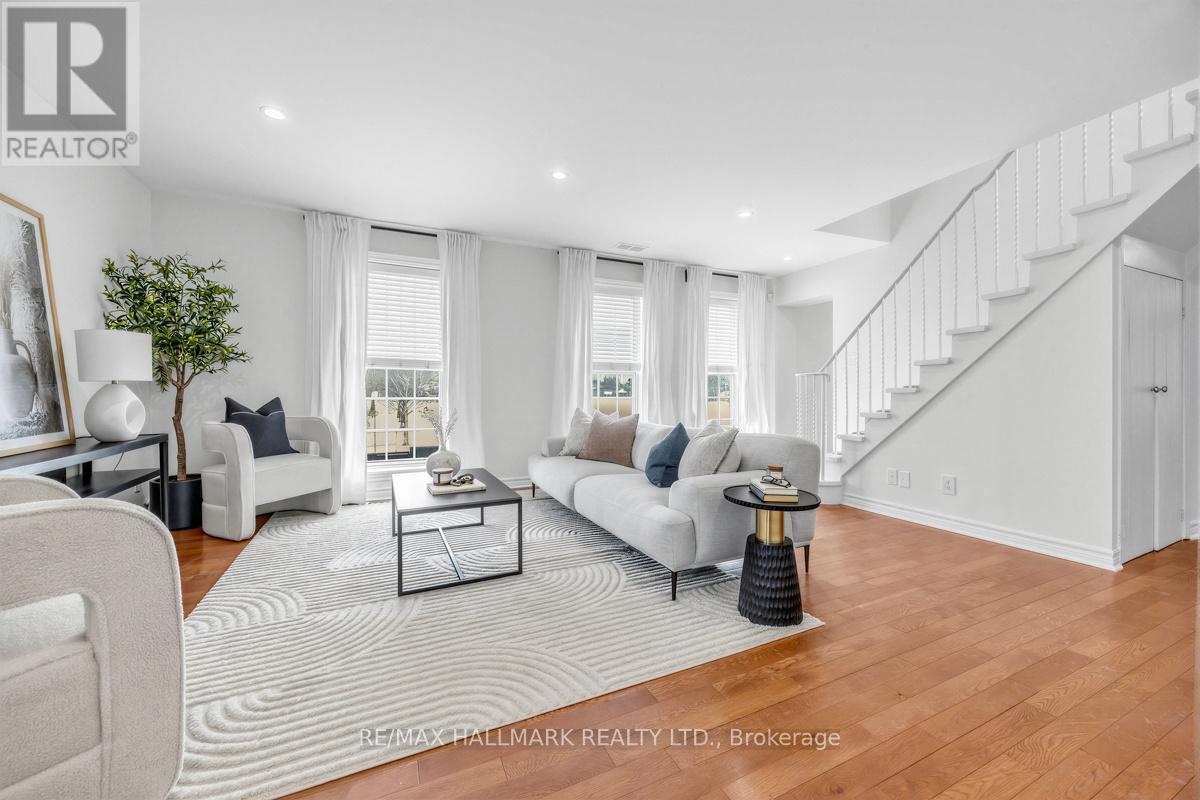 90 Leroy Avenue, Toronto, Ontario  M4J 4G8 - Photo 7 - E12838260