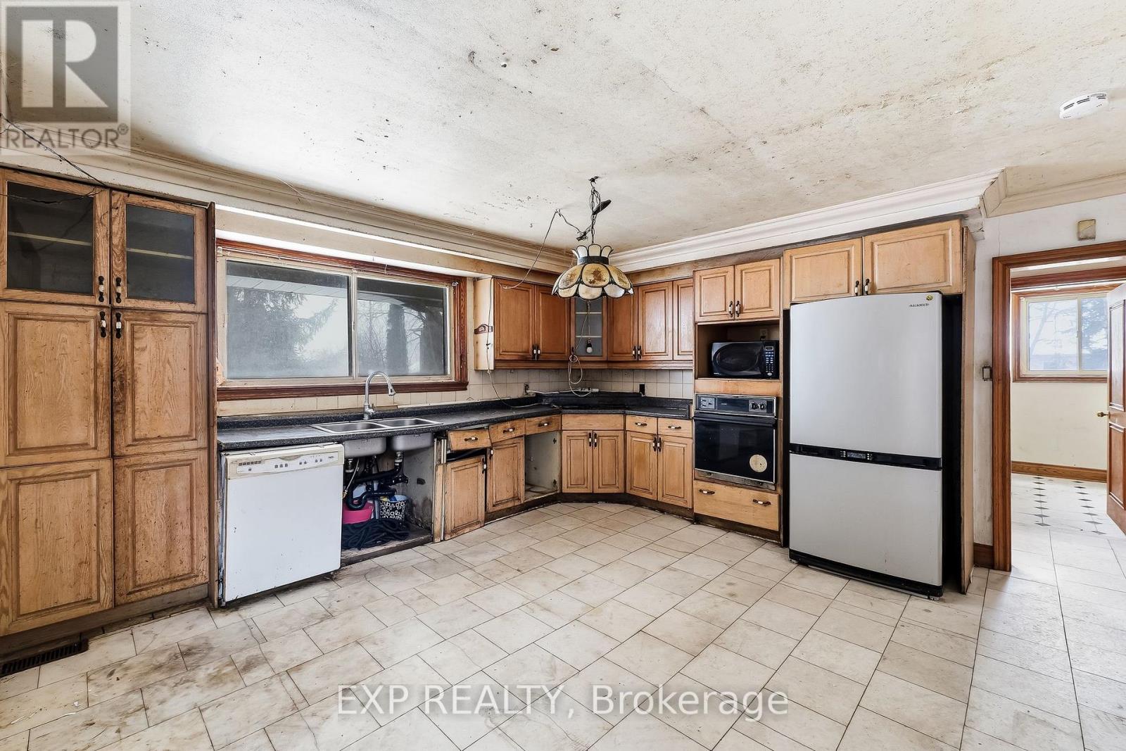 1622 Burns Street E, Whitby, Ontario  L1N 9E2 - Photo 18 - E12838288