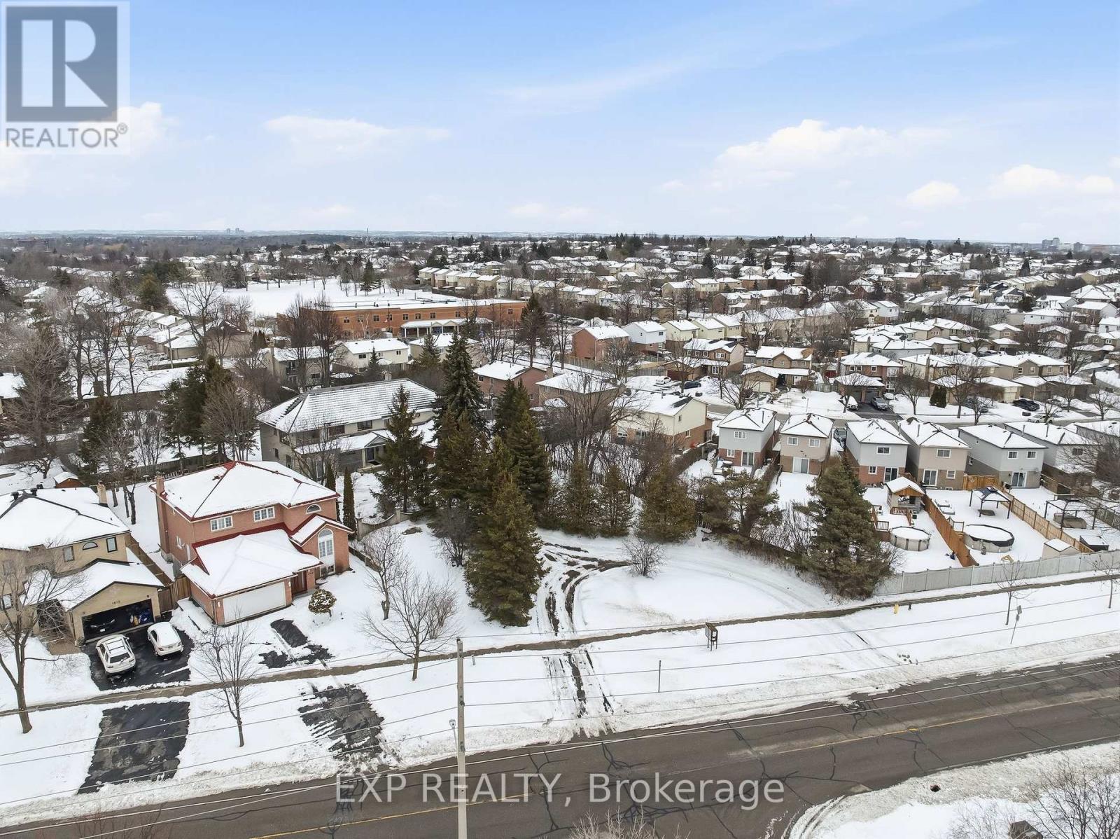 1622 Burns Street E, Whitby, Ontario  L1N 9E2 - Photo 3 - E12838288