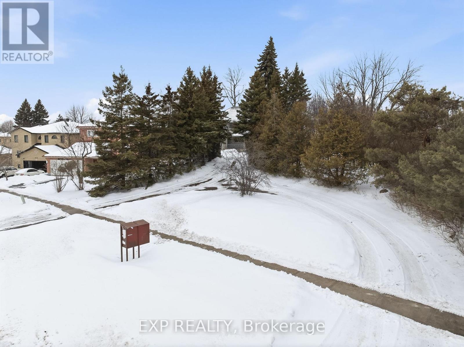 1622 Burns Street E, Whitby, Ontario  L1N 9E2 - Photo 4 - E12838288