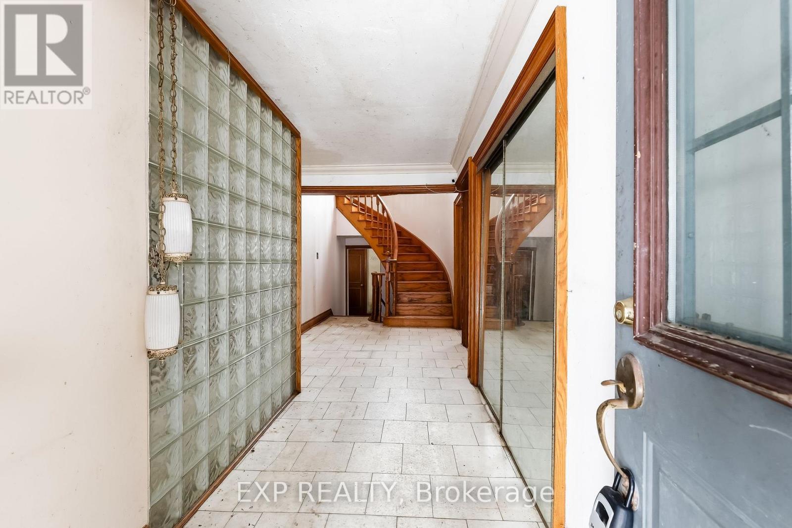 1622 Burns Street E, Whitby, Ontario  L1N 9E2 - Photo 9 - E12838288