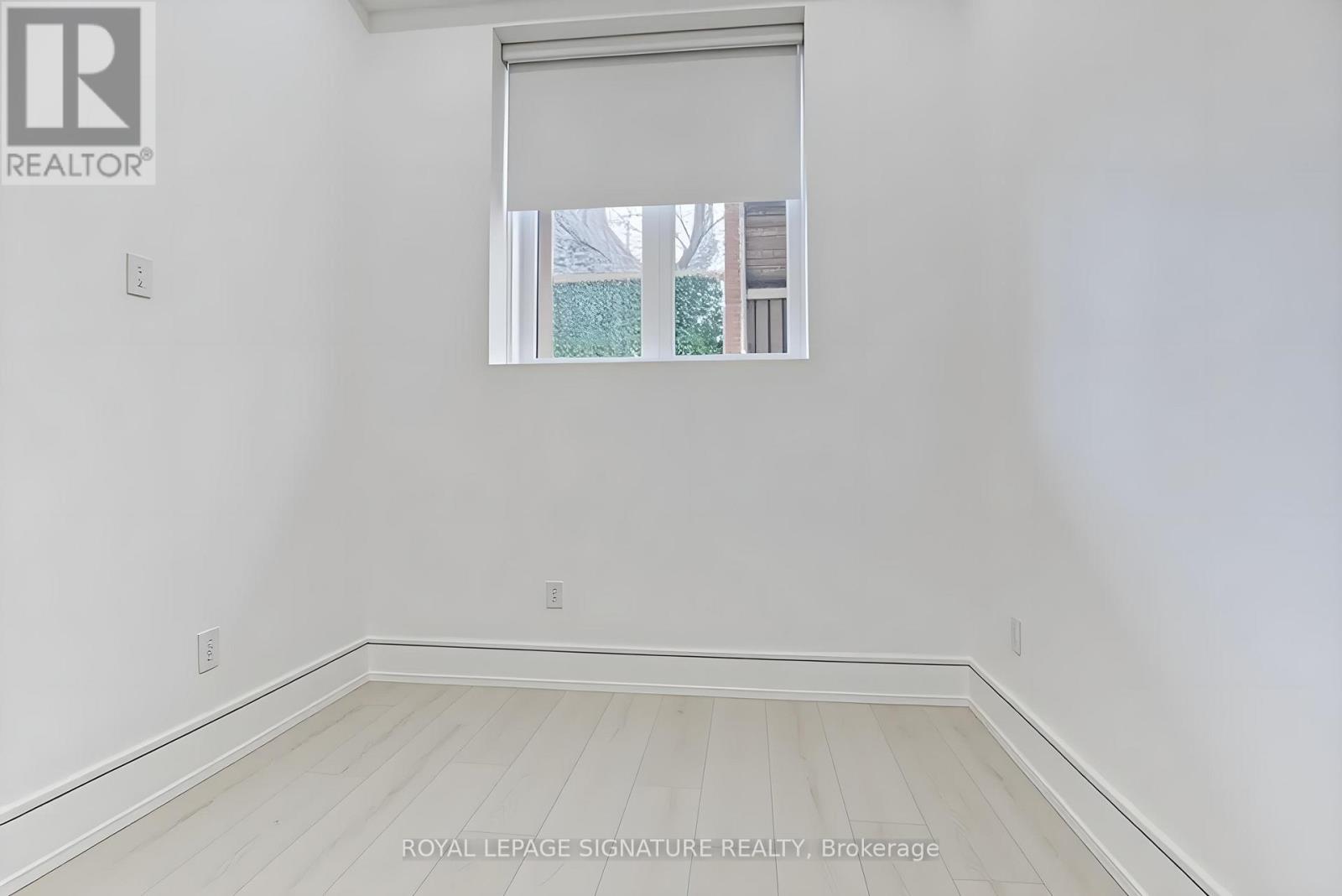 Lower - 5 Holborne Avenue, Toronto, Ontario M4C 2P8 - Photo 12 - E12838314