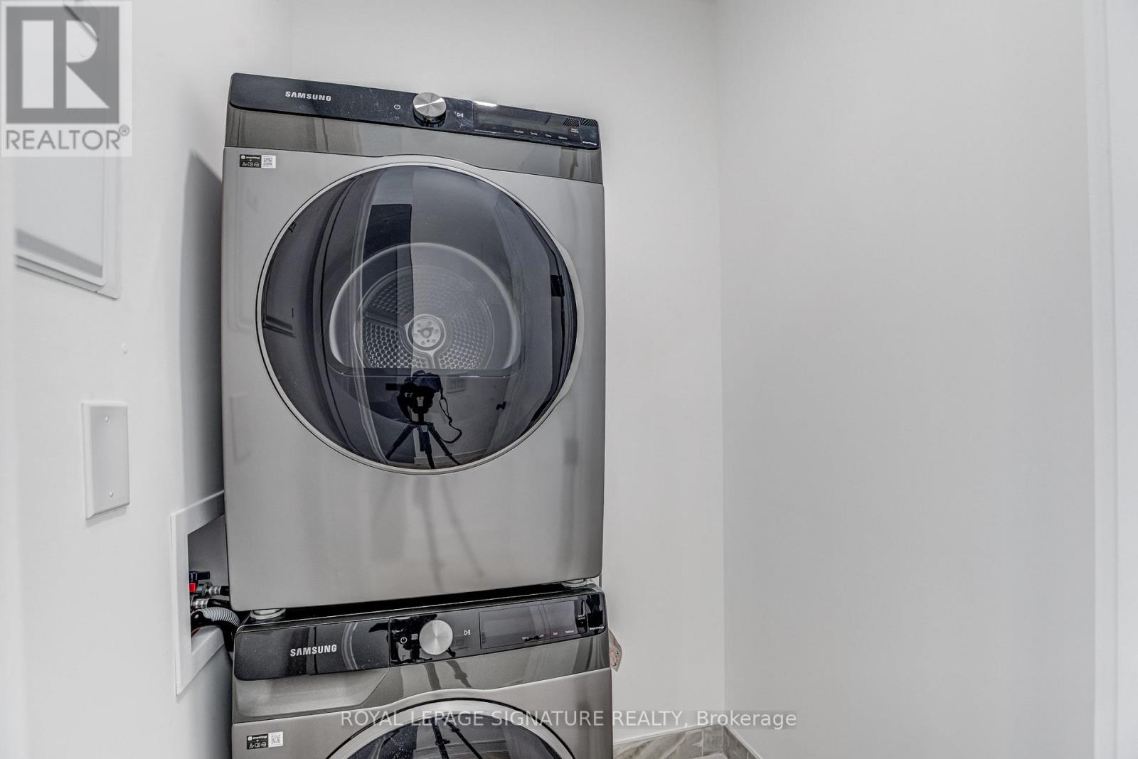 Lower - 5 Holborne Avenue, Toronto, Ontario M4C 2P8 - Photo 16 - E12838314