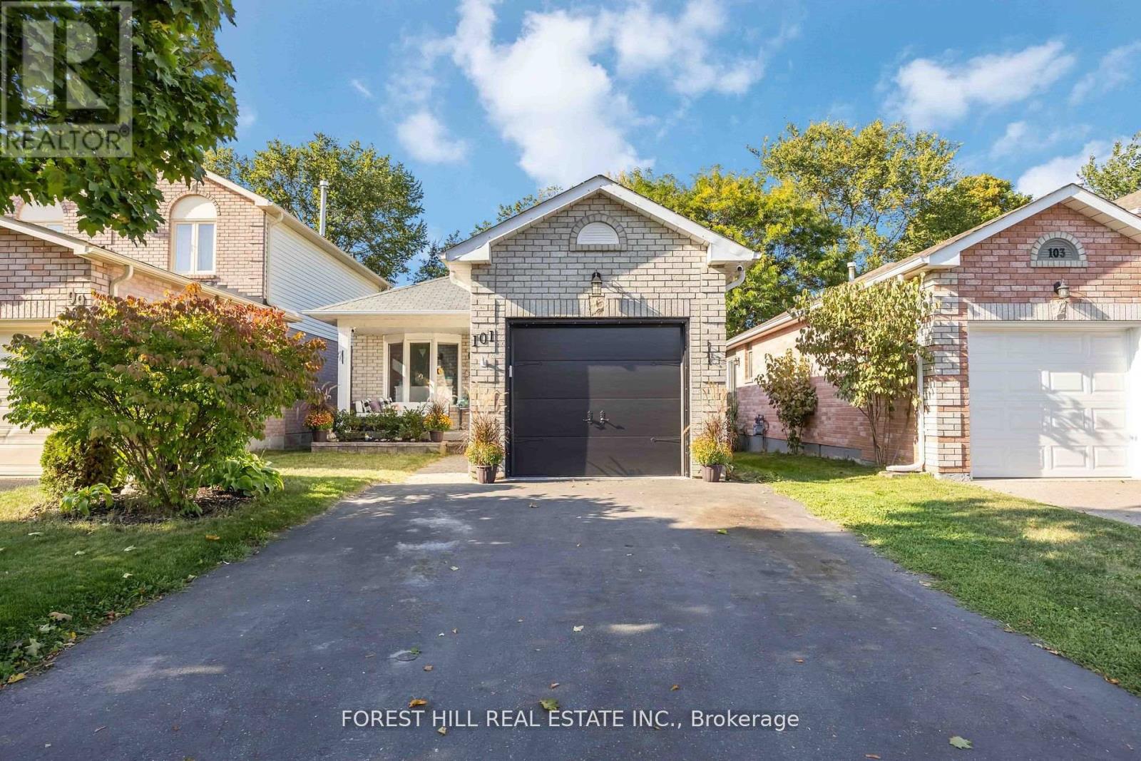 101 GRAY AVENUE, New Tecumseth, Ontario