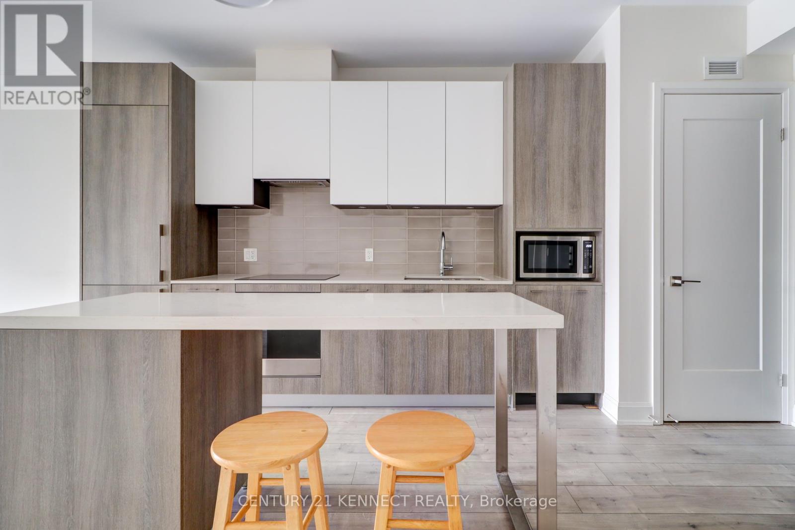 721 - 38 Water Walk Drive, Markham, Ontario L3R 6M8 - Photo 4 - N12838178