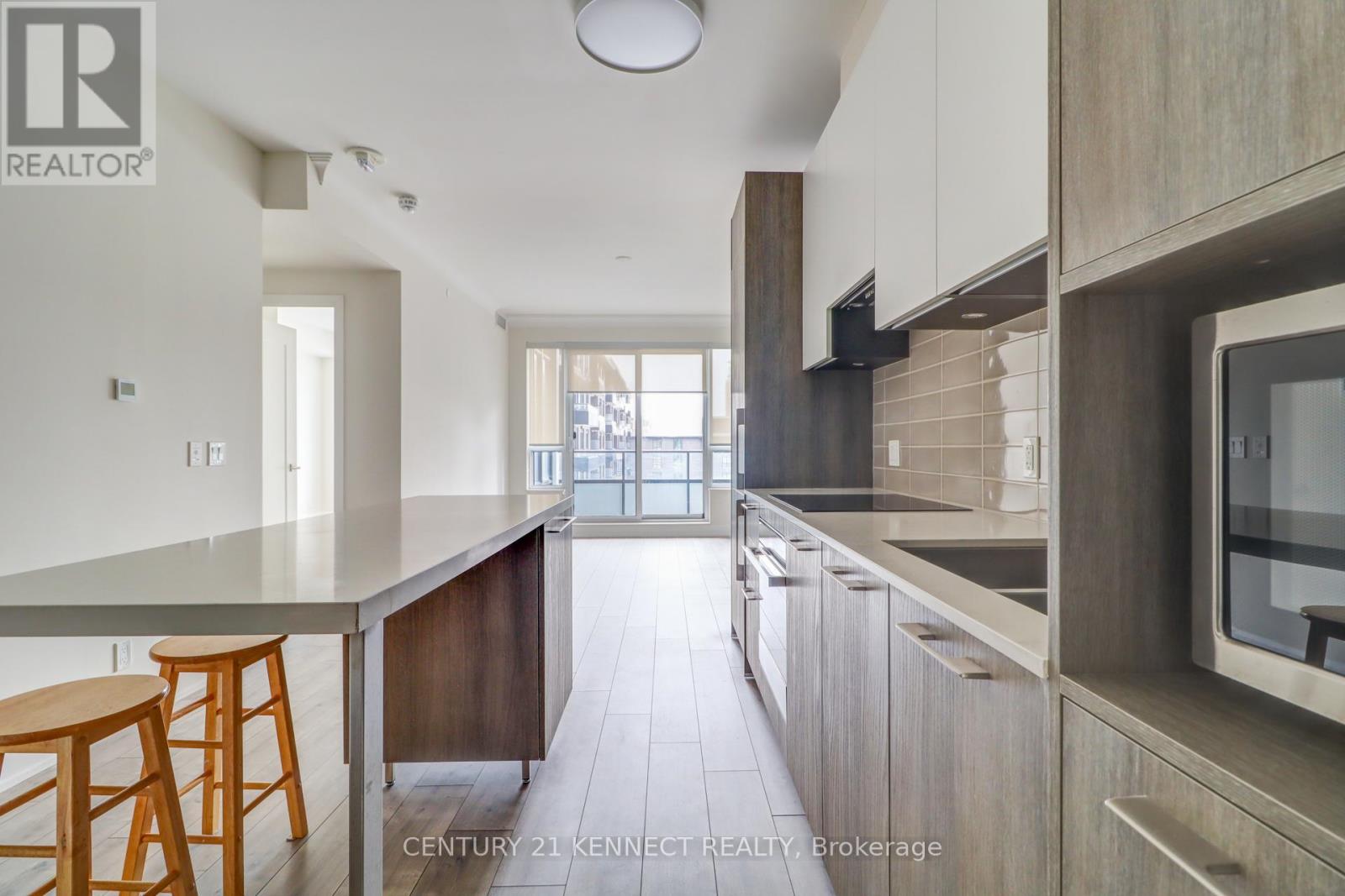 721 - 38 Water Walk Drive, Markham, Ontario L3R 6M8 - Photo 7 - N12838178