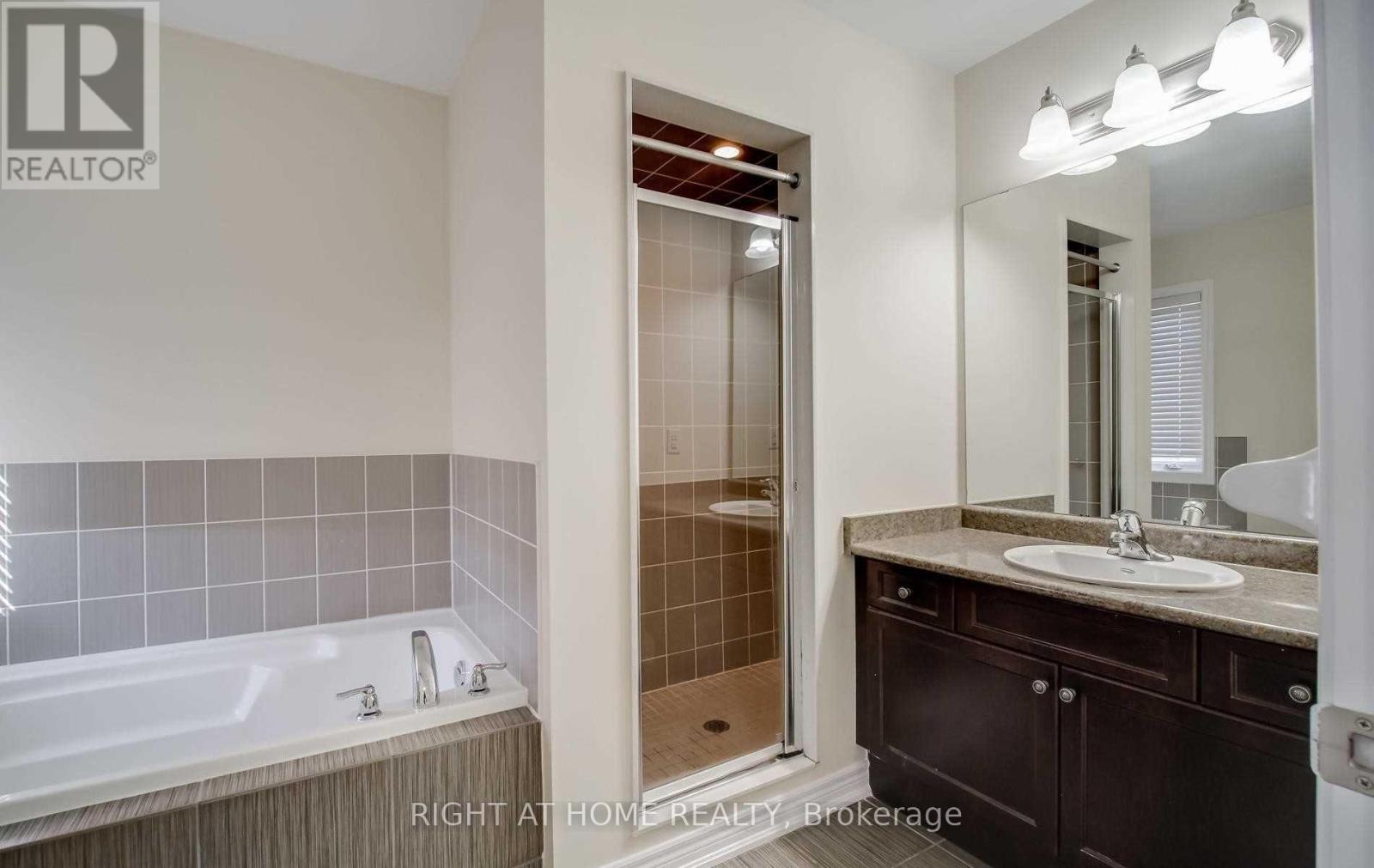 29 Cinemark Avenue, Markham (Cornell), Ontario  L6B 0W1 - Photo 10 - N12838274