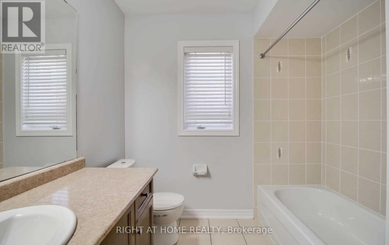 29 Cinemark Avenue, Markham (Cornell), Ontario  L6B 0W1 - Photo 15 - N12838274