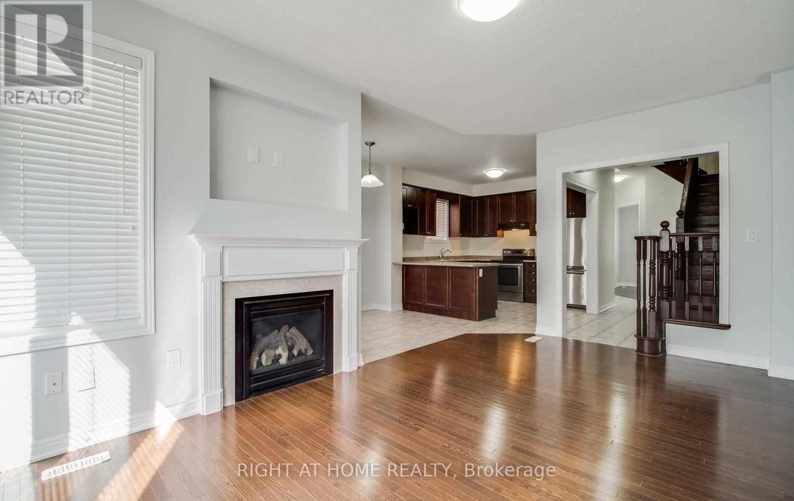 29 Cinemark Avenue, Markham (Cornell), Ontario  L6B 0W1 - Photo 7 - N12838274