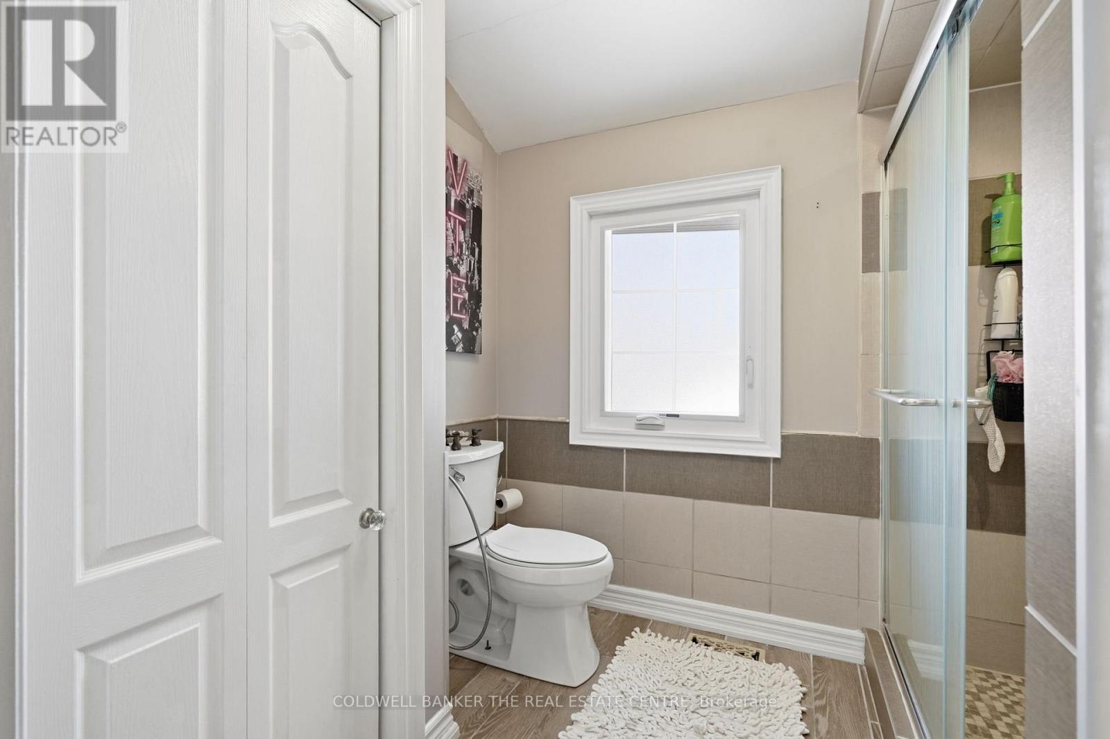 1127 Shore Acres Drive, Innisfil, Ontario  L0L 1R0 - Photo 21 - N12838316