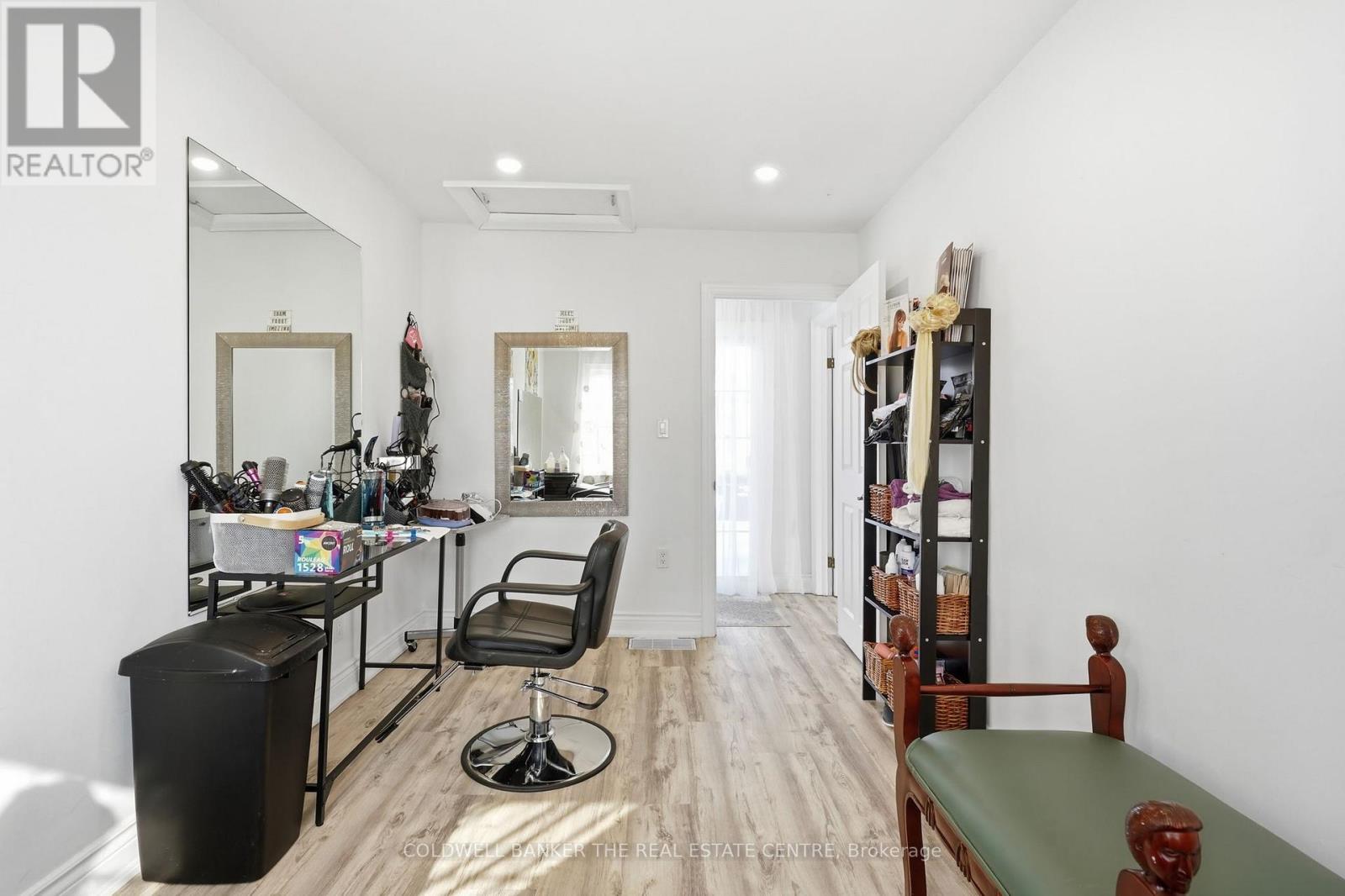 1127 Shore Acres Drive, Innisfil, Ontario  L0L 1R0 - Photo 29 - N12838316