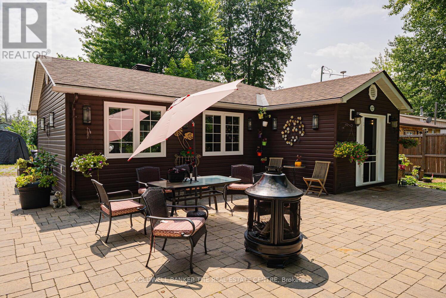 1127 Shore Acres Drive, Innisfil, Ontario  L0L 1R0 - Photo 4 - N12838316