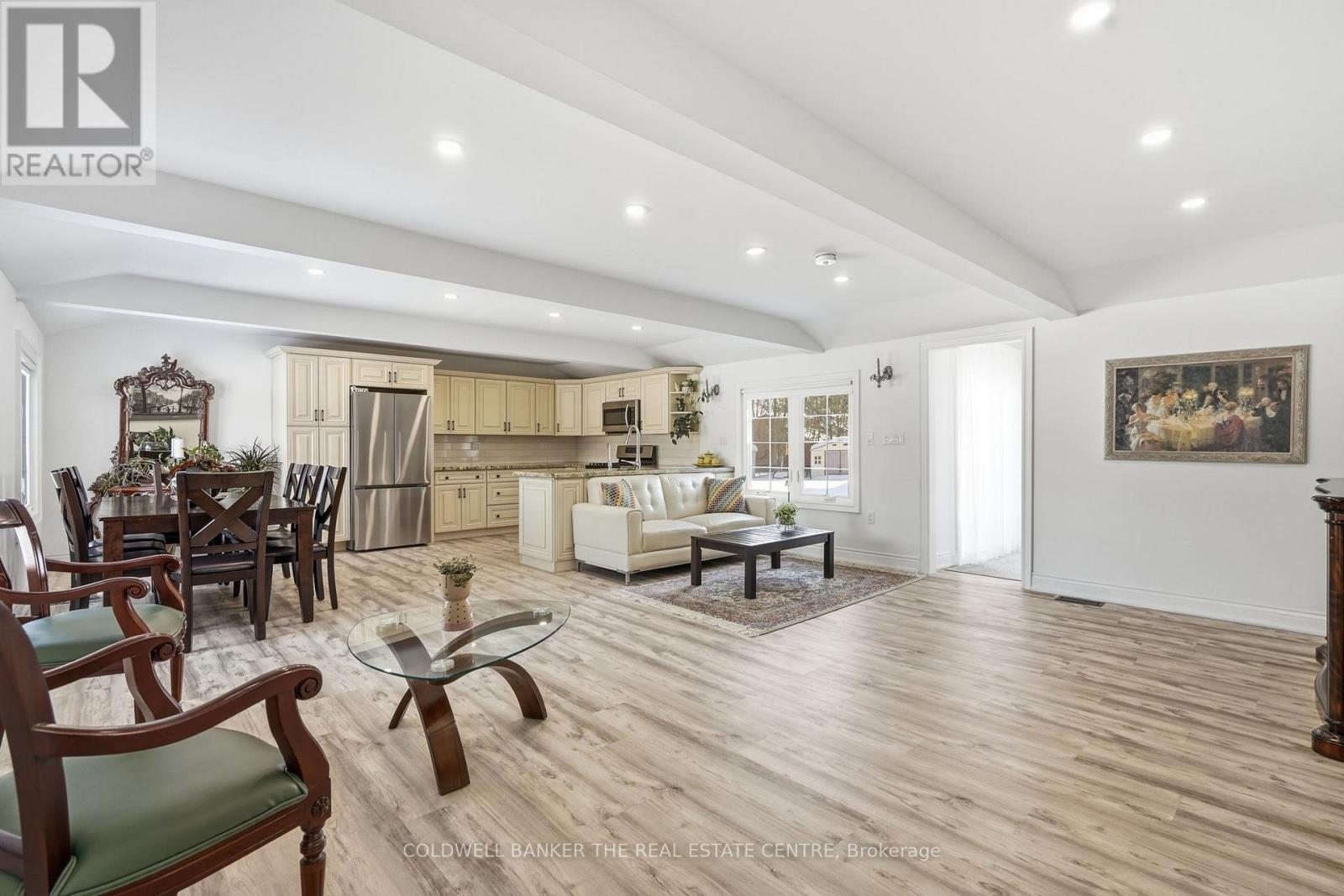 1127 Shore Acres Drive, Innisfil, Ontario  L0L 1R0 - Photo 9 - N12838316