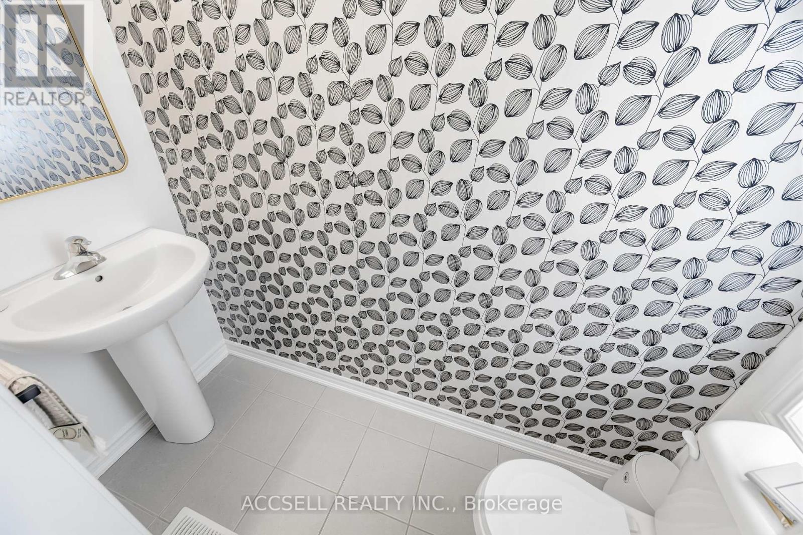 154 Strachan Trail, New Tecumseth, Ontario  L0G 1A0 - Photo 22 - N12838354