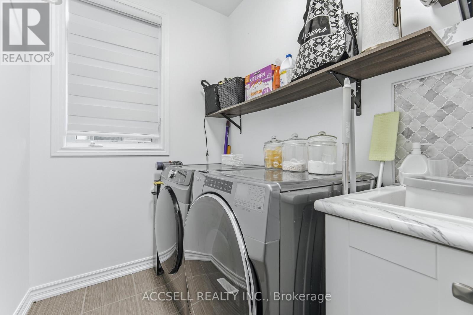 154 Strachan Trail, New Tecumseth, Ontario  L0G 1A0 - Photo 23 - N12838354