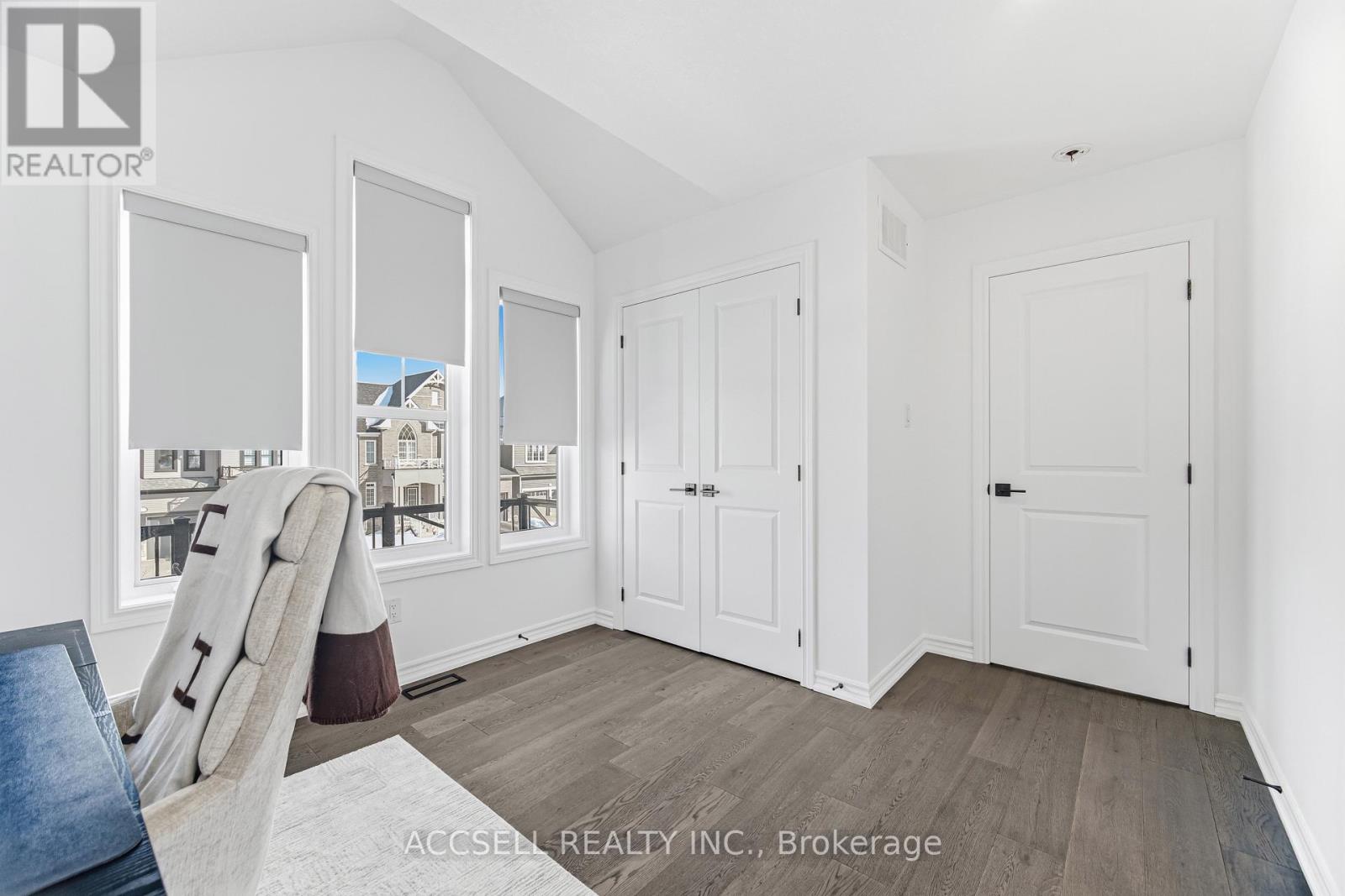 154 Strachan Trail, New Tecumseth, Ontario  L0G 1A0 - Photo 39 - N12838354