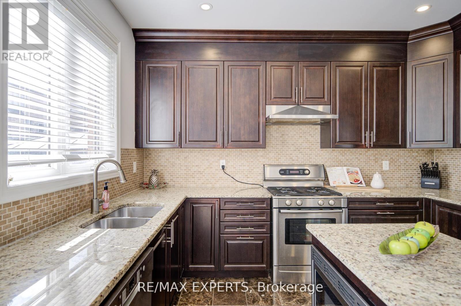 277 Chatfield Drive S, Vaughan, Ontario  L4H 3R8 - Photo 22 - N12838394