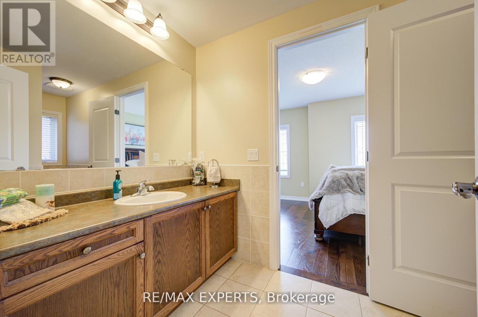 277 Chatfield Drive S, Vaughan, Ontario  L4H 3R8 - Photo 32 - N12838394