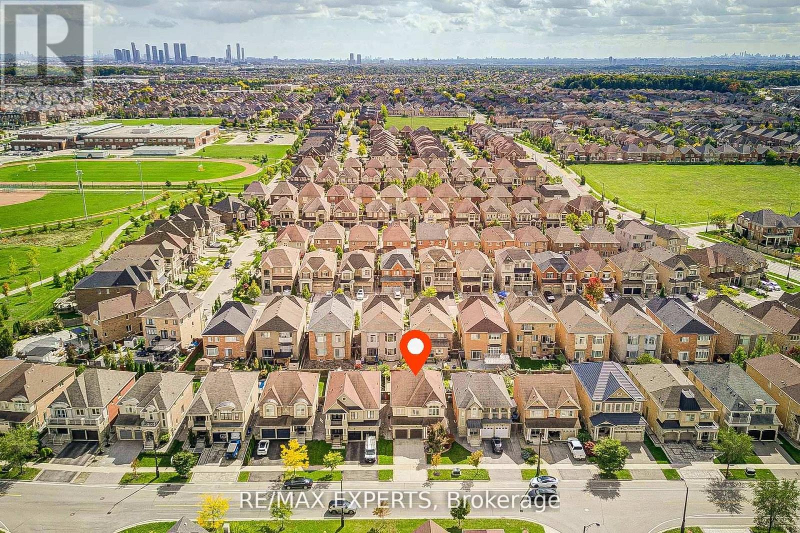 277 Chatfield Drive S, Vaughan, Ontario  L4H 3R8 - Photo 4 - N12838394