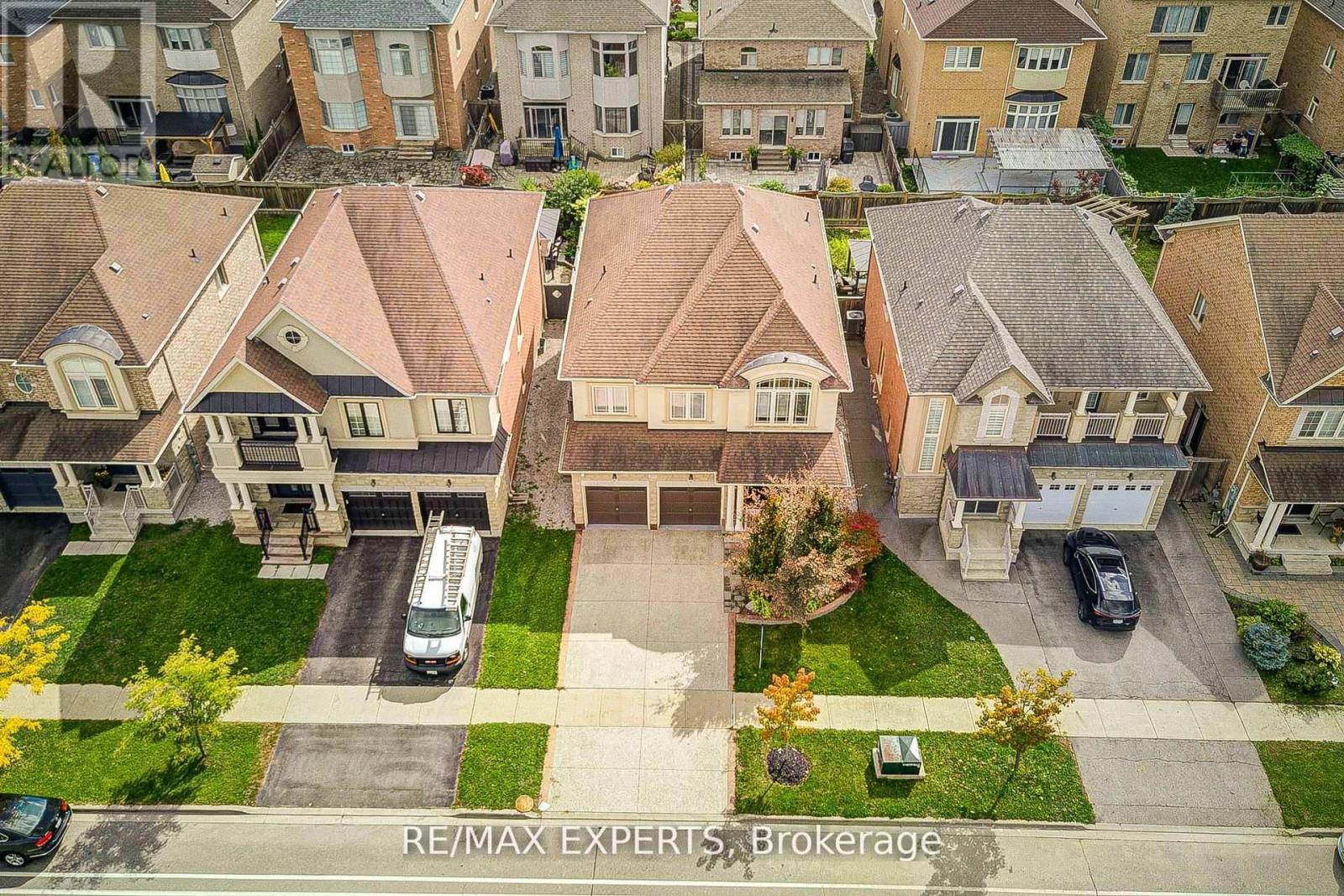 277 Chatfield Drive S, Vaughan, Ontario  L4H 3R8 - Photo 6 - N12838394