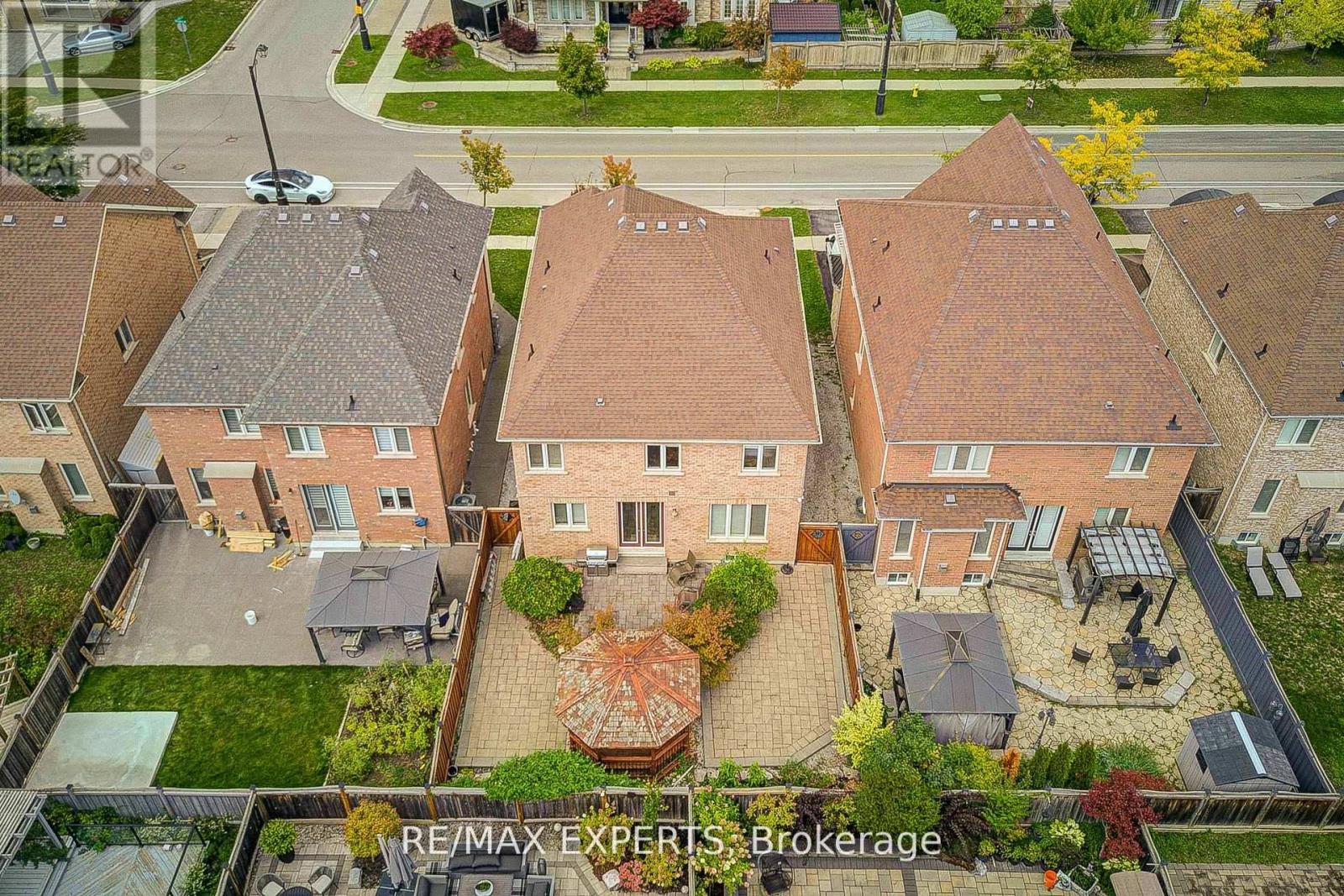 277 Chatfield Drive S, Vaughan, Ontario  L4H 3R8 - Photo 7 - N12838394