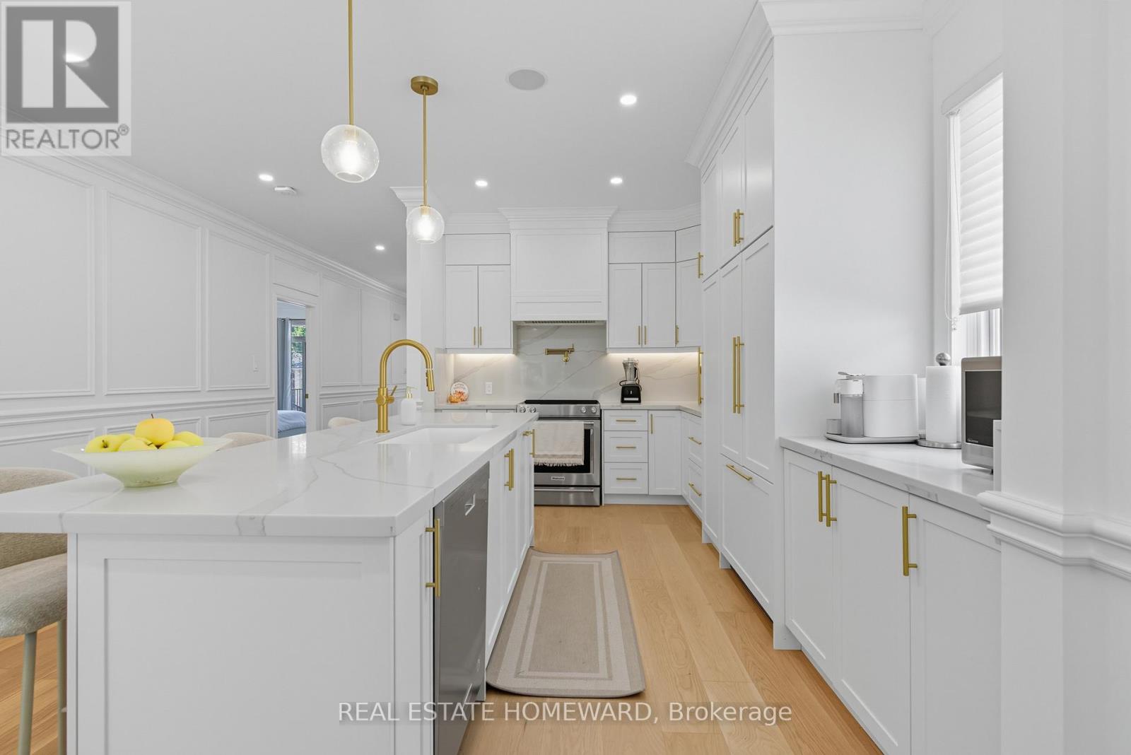 11 Loon Harbour Way, Markham, Ontario  L6E 1B4 - Photo 13 - N12838416