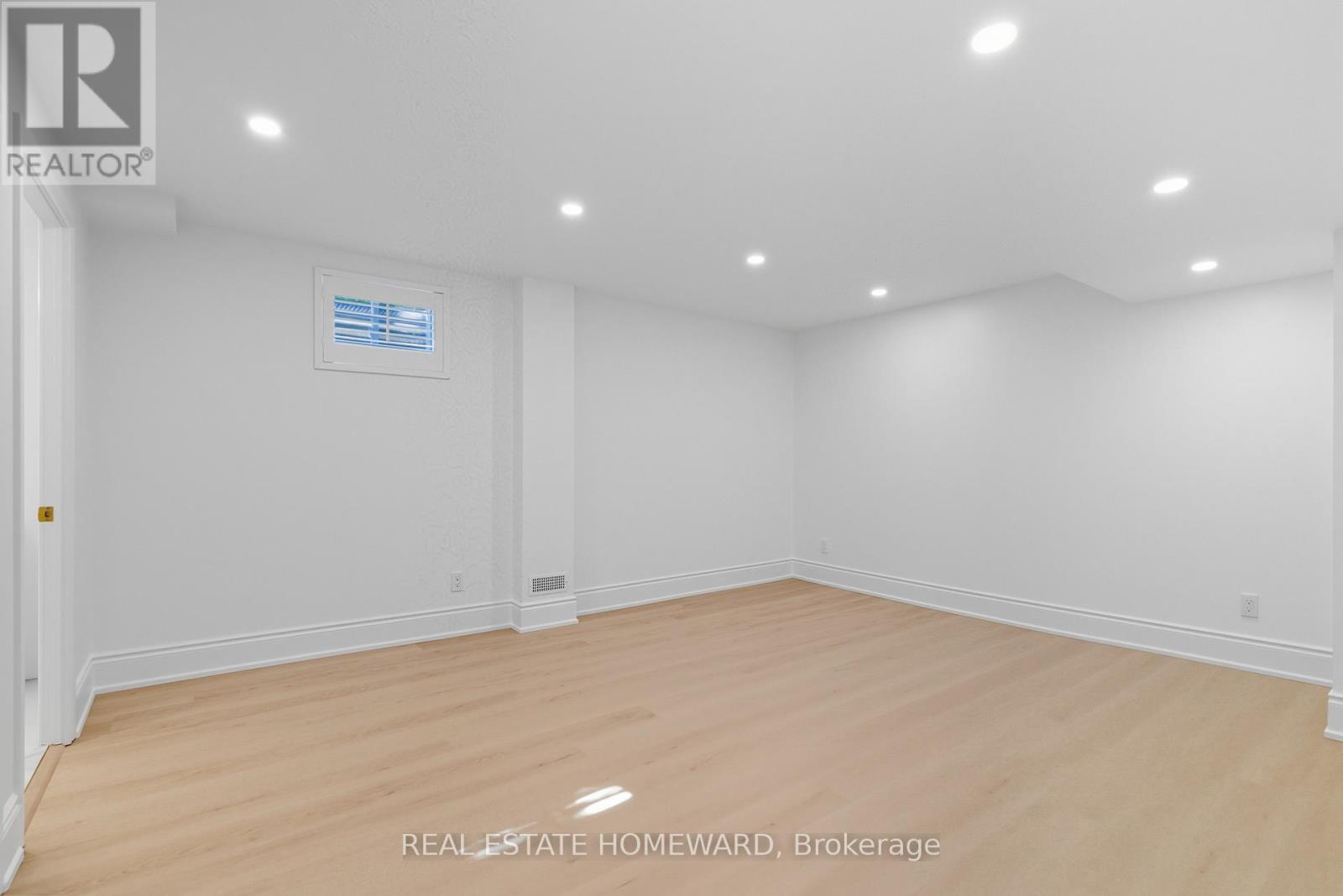 11 Loon Harbour Way, Markham, Ontario  L6E 1B4 - Photo 30 - N12838416