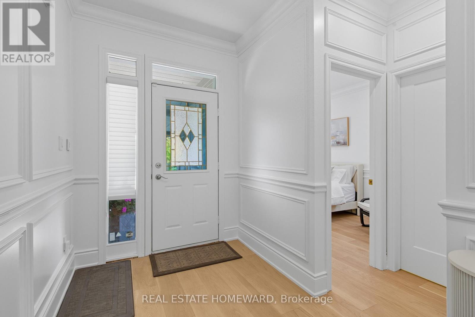 11 Loon Harbour Way, Markham, Ontario  L6E 1B4 - Photo 5 - N12838416