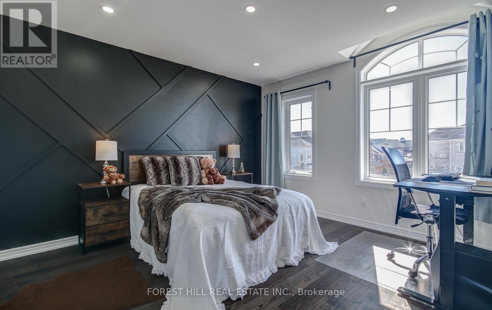 2 Bamburg Street, Georgina, Ontario  L0E 1R0 - Photo 24 - N12838418