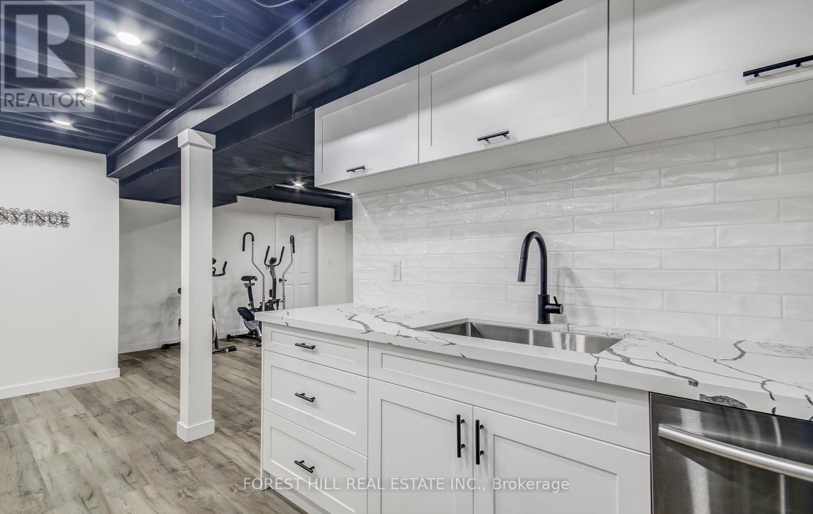 2 Bamburg Street, Georgina, Ontario  L0E 1R0 - Photo 35 - N12838418