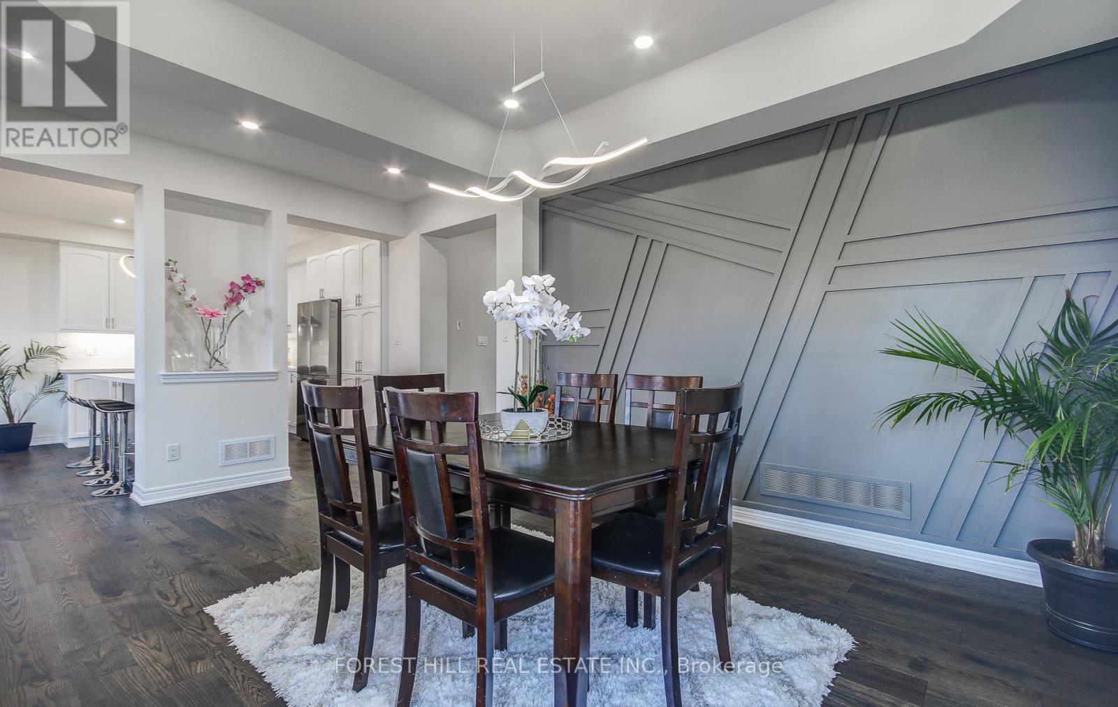 2 Bamburg Street, Georgina, Ontario  L0E 1R0 - Photo 7 - N12838418